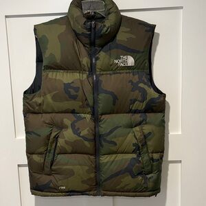 The North Face Men's Green Camouflage Puffer Vest